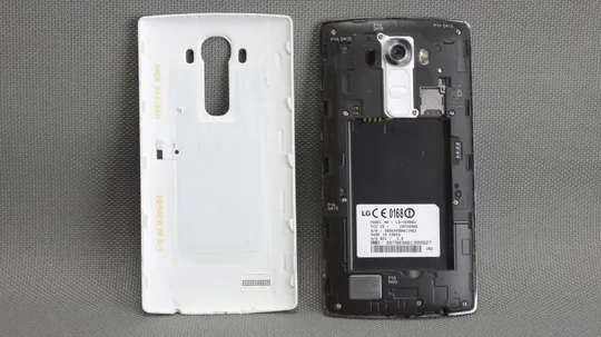 Купити LG G4 LTE оригинальный смартфон LG-VS986W 32Gb 4G LTE белый экран Gorilla Glass 2560x1440 (QuadHD)