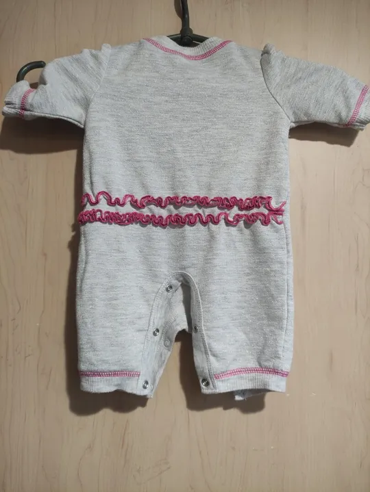 Купити Дитячий комбінезон та пісочник на дівчинку