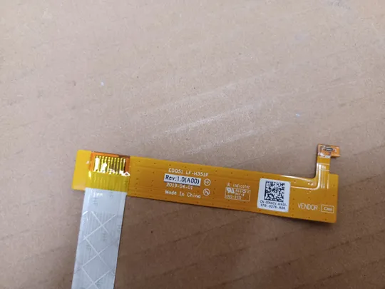номер1057-23 шлейф кабель WEB камери EDQ51 LF-H351P  NBX0002IK00 для Dell Alienware M15 R2 оригінал З аукціону