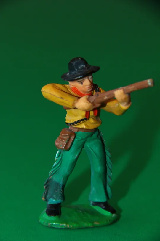 ковбой ГДР №010 НАТТІ БАМПО Lisanto М`ЯКА РЕЗИНА рідкісне положення рук Ціна