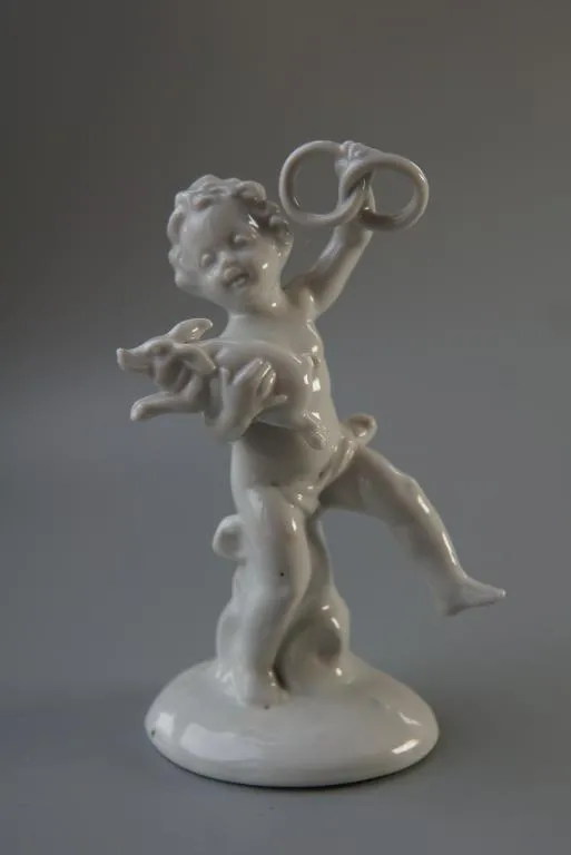 Фигура фарфор статуэтка Германия Wagner and Apel путти мальчик с поросенком свинкой 15,3 см №10052 Ціна