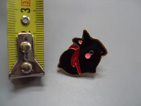 Купити Значок пін чорний кролик зайчик зайка з бантиком Bunny rabbit знак брошка №18444