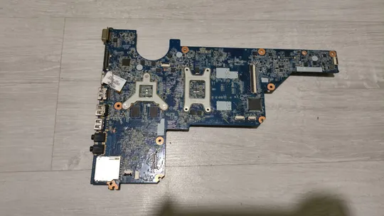 Купити материнська плата робоча Hp g7-1000 G6-1000 da0r23mb6d1 rev:d