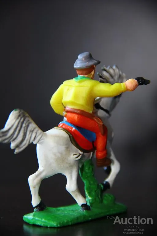 ковбой ГДР №091 ДЖИМ БРИДЖЕР Фрихольд Фишер на коне №312  желтая РЕЗИНА !! З аукціону