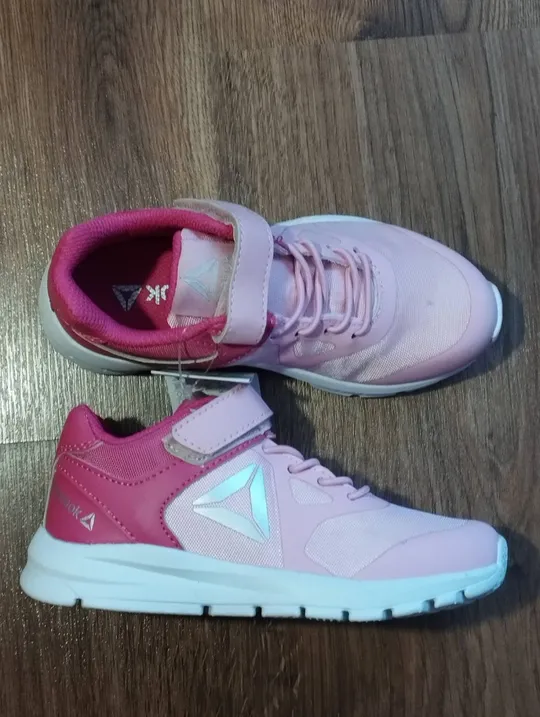 Купити Кросівки