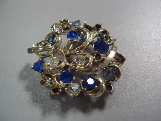 Бижутерия брошка брошь ажурная 4 см (нет несколько камушков) №10856 Недорого