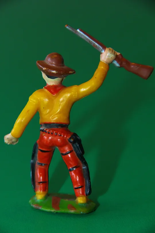 Купити ковбой ГДР №074 Полковник МУНРО Ріхард Хопф ЖОВТА ГУМА