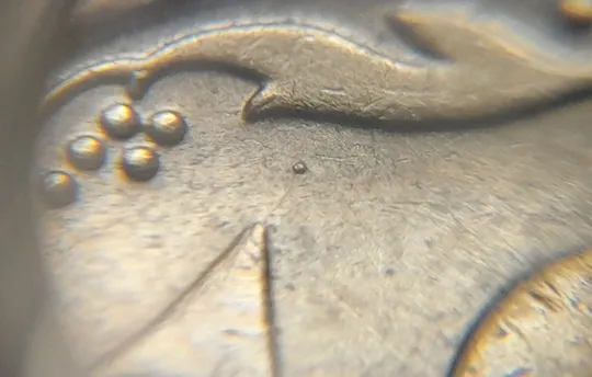 (1338) 10 копійок 2007 викрошки на реверсі (див.опис) (10 копеек 2007 брак) З аукціону