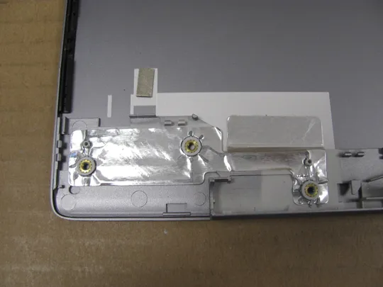 831-2 кришка матриці 13N1-8DA04010A  для  MEDION AKOYA E17201 S17402 P17603  оригінал Де купити