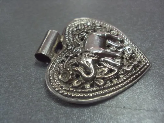 подвеска кулон сердце слон цветы сердечко слон в цветах серебро 925 проба вес 17,83 г клейм нет Продаж