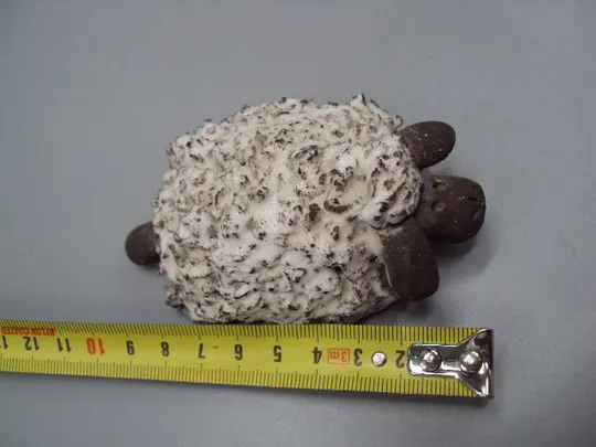 Купити Фигура керамика статуэтка овечка барашек овца Европа размер 3,5 х 9 см №11021