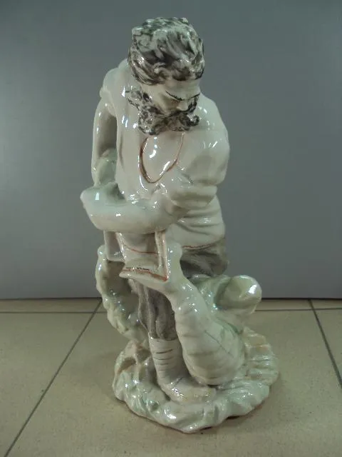 Фигура фарфор сказка Богатырь Никита Кожемяка убивает трехглавого змея Змееборец Авторская 33 см №34 Продаж