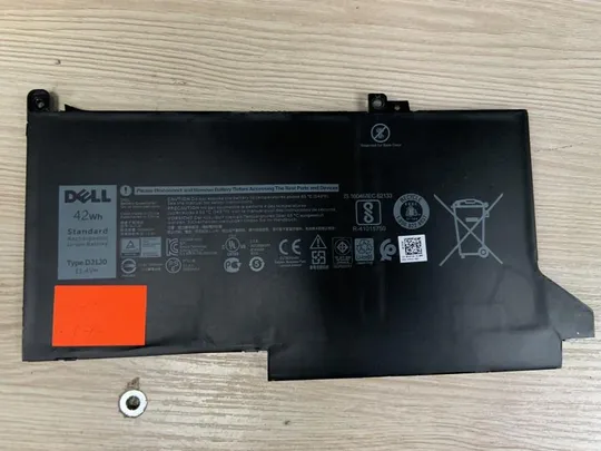 139 DELL DJ1J0  Износ: 31% DELL Latitude 12 7000, 7280, 7290, 7380, 7390, 7480, 7490 Ціна