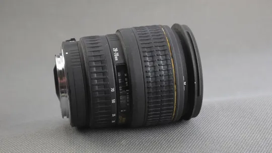 Canon EF, EF-S светосильний объектив Sigma 28-70mm/2.8 EX Apherical Ф77mm Характеристики