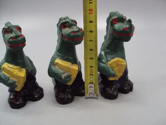 Купити Игрушка фигурка динозавр с книгой колкий пластик высота 9,8 см лот 3 шт №9998