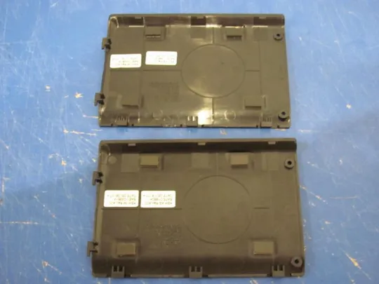 Купити №225-22 сервісна кришка BA75-01860A BA81-03381A для SAMSUNG R70 NP-R70 NP-R560 R560 оригінал