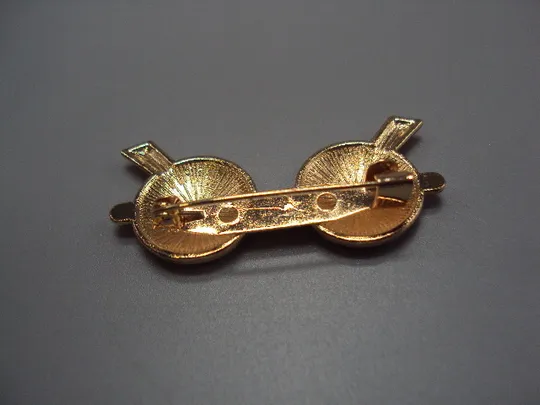 Значок пін сонцезахисні круглі окуляри знак брошка №18450 Продаж