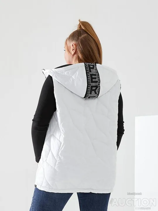 Жіноча жилетка з капюшоном колір білий  04 З аукціону