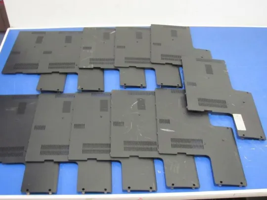 №228-1 сервісна кришка 13N0-XXP0621 для Medion Akoya P6631 E6234 E6222 DNS A15FD 0164781 оригінал Ціна