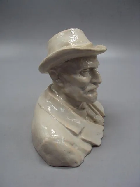 Фигура фарфор статуэтка Артель бюст агроном Иван Мичурин в шляпе высота 13 см, длина 15 см №14018 Продаж