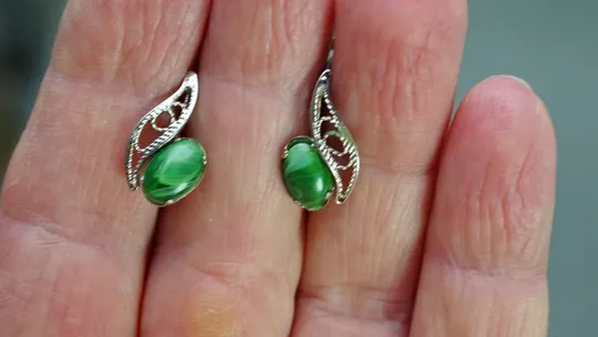 Сережки стара радянська біжутерія скань мельхіор зі штучним малахітом Вживане Де купити