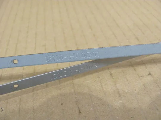 492-6 кріплення з петлями 13N0-1HA0B01 для MEDION E7416 оригінал Продаж