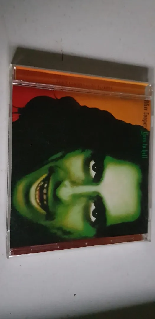 Alice Cooper Goes To Hell Ціна
