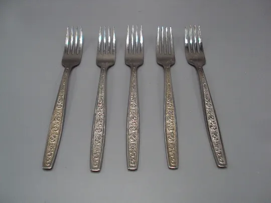 Столовые приборы вилки нерж узор цветы листья листочки нержавейка вилка 19,9 см лот 5 шт №18638в Ціна