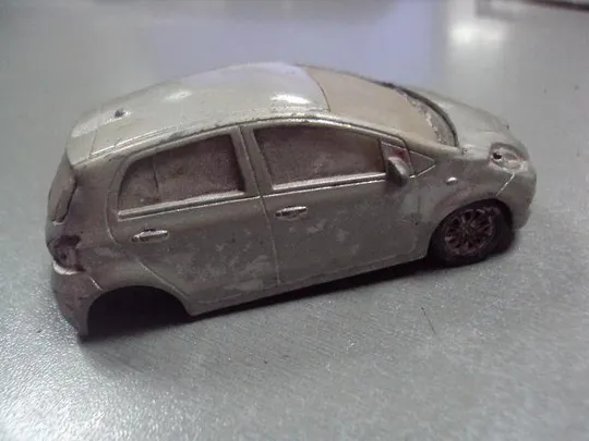 машинка welly Toyota Yaris №1130 Де купити