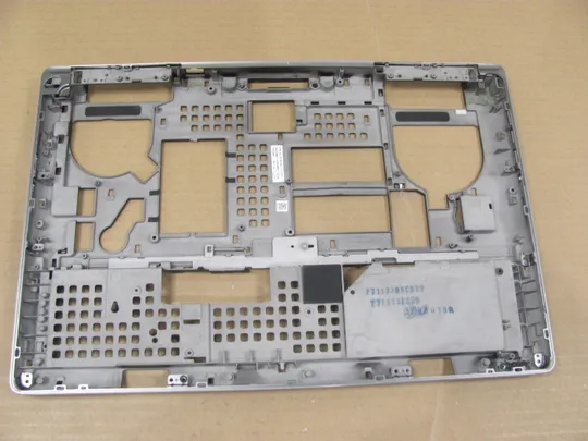 Купити 812-1 Кришка дно піддон корпуса  з type-c портом AM1DJ000411 04M07T  для Dell Precision 7710 7720 оригінал