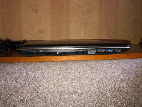 Ноутбук Asus X541SC N3710/4gb DDR4/SSD 120GB/Intel HD+GF810M 4 години Продаж