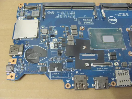 номер0178-27 материнська плата Mainboard Материнка Основна плата Системна плата Плата системи Laptop motherboard мамка ноутбучна плата SR32N i7-7820HQ CDP70 LA-E141P для Dell Latitude E5480 оригінал З аукціону