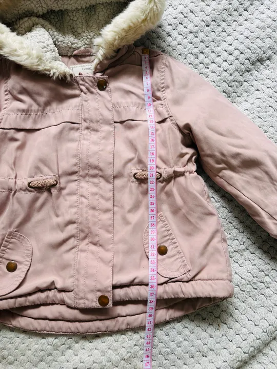 Куртка,пальто,плащ для дівчинки на 1-2 роки Недорого