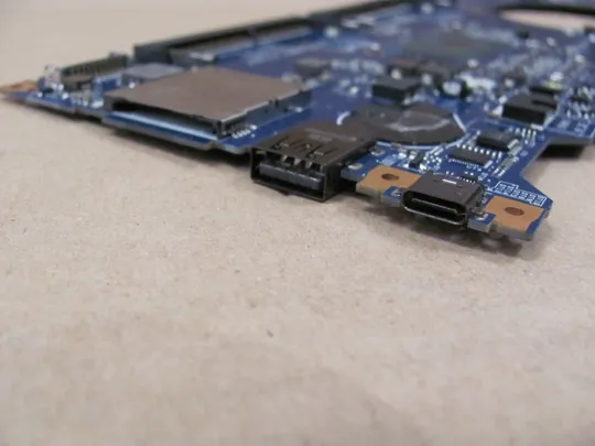 638-21  материнська плата SR340  i5-7300U DDM70 LA-F401P  для  Dell Latitude E5480 оригінал З аукціону