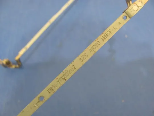 №137-16 кріплення матриці з петлими 13N0-Y0M0202 для Packard Bell VAB70 Aspire 7250 оригінал Де купити