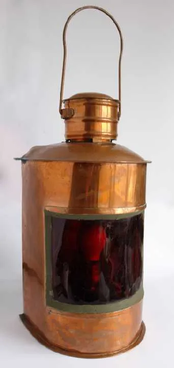 Ліхтар бортовий лівий червоного світла мідь 1950-ті Зах. Німеччина Продаж