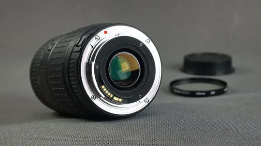 Купити Об&#039;єктив Canon EF, EF-S телеобъектив Sigma 70-300mm 1:4-5.6 DL Macro Super MC Ф58mm Japan Вживане