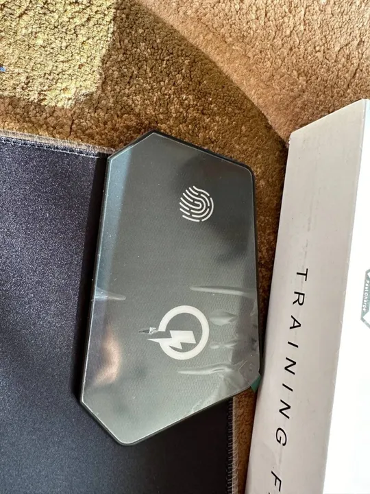 Ігрова поверхня з бездротовою зарядкою 15W килимок для миші з RGB підсвічуванням Wireless Charging RGB Gaming Mouse Pad (7) Інтернет-аукціон