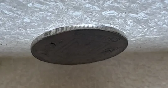 (2438) 5 копійок 1992 розкол на аверсі через правий нижній листок (1 варіант) /5 копеек 1992 брак Продаж