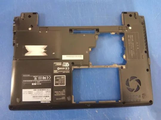 №344-1 Кришка дно піддон корпуса GM9030058 GM903013231A для TOSHIBA DYNABOOK R731 /B оригінал Ціна