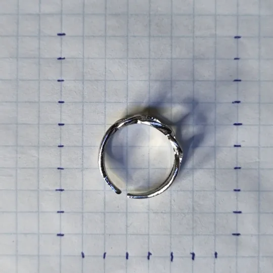 Металева каблучка з ланцюговим дизайном Інтернет-аукціон