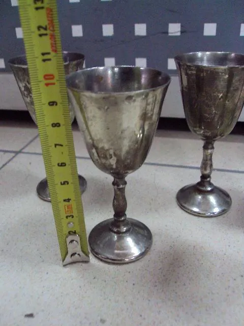 Рюмки латунь посеребрение рюмка высота 9,7 см, диаметр 4,8 см лот 5 шт №11496 З аукціону