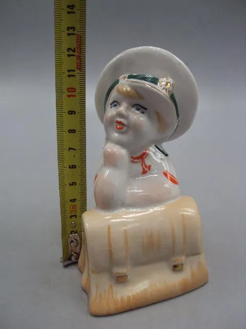 Купити Фигура фарфор статуэтка Киев капитанская дочка с портфелем Буду как папа высота 12,3 см №13924