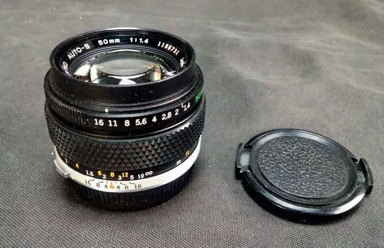 Об'єктив светосильный Olympus OM-System Zuiko MC Auto-S 1:1.4 f=50mm ф49мм Вживане Інтернет-аукціон