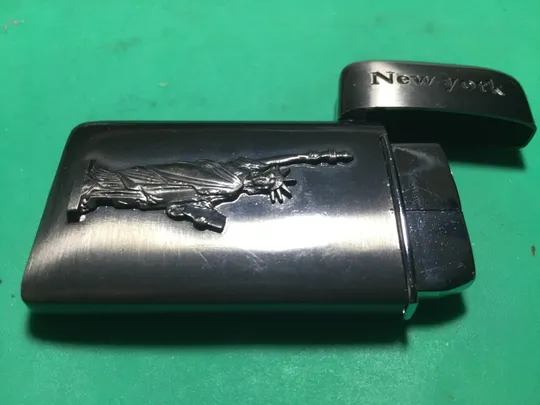 Газова запальничка, нова, працююча, з відкидним верхом, &quot;Статуя Свободы&quot;, куплена у Нью-Йорк Продаж