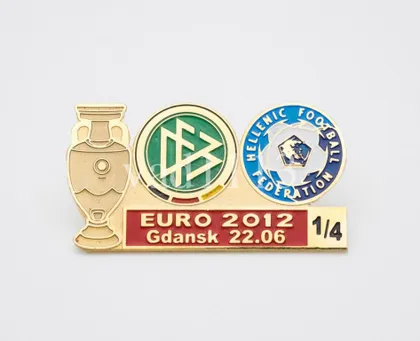 фото, Футбол - матчевый значок из серии  "ЕВРО 2012" ГЕРМАНИЯ - ГРЕЦИЯ 1/4 финала