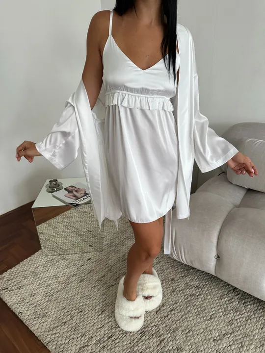 Шовковий комплект халат і сорочка  молочний розмір L Інтернет-аукціон