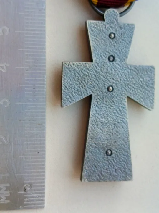 Купити Заохочувальна відзнака Міністерства оборони України Медаль «Хрест доблесті» 