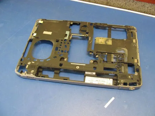 номер0002-7 Кришка (дно, корито, піддон) корпуса 0J79XG для DELL LATITUDE E6330 оригінал Де купити