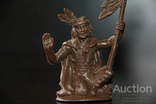 сидящий индеец с копьем Atlantic 65-70мм З аукціону